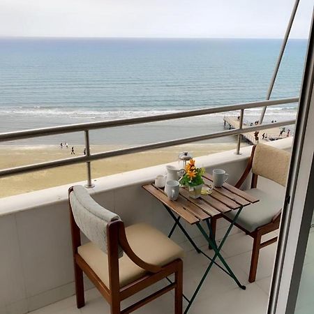 Larnaca Room, 50M To The Finikoudes Beach Exteriör bild